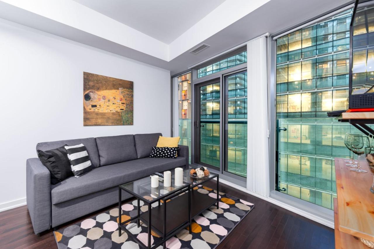 The York Boutique Suites Toronto Eksteriør bilde